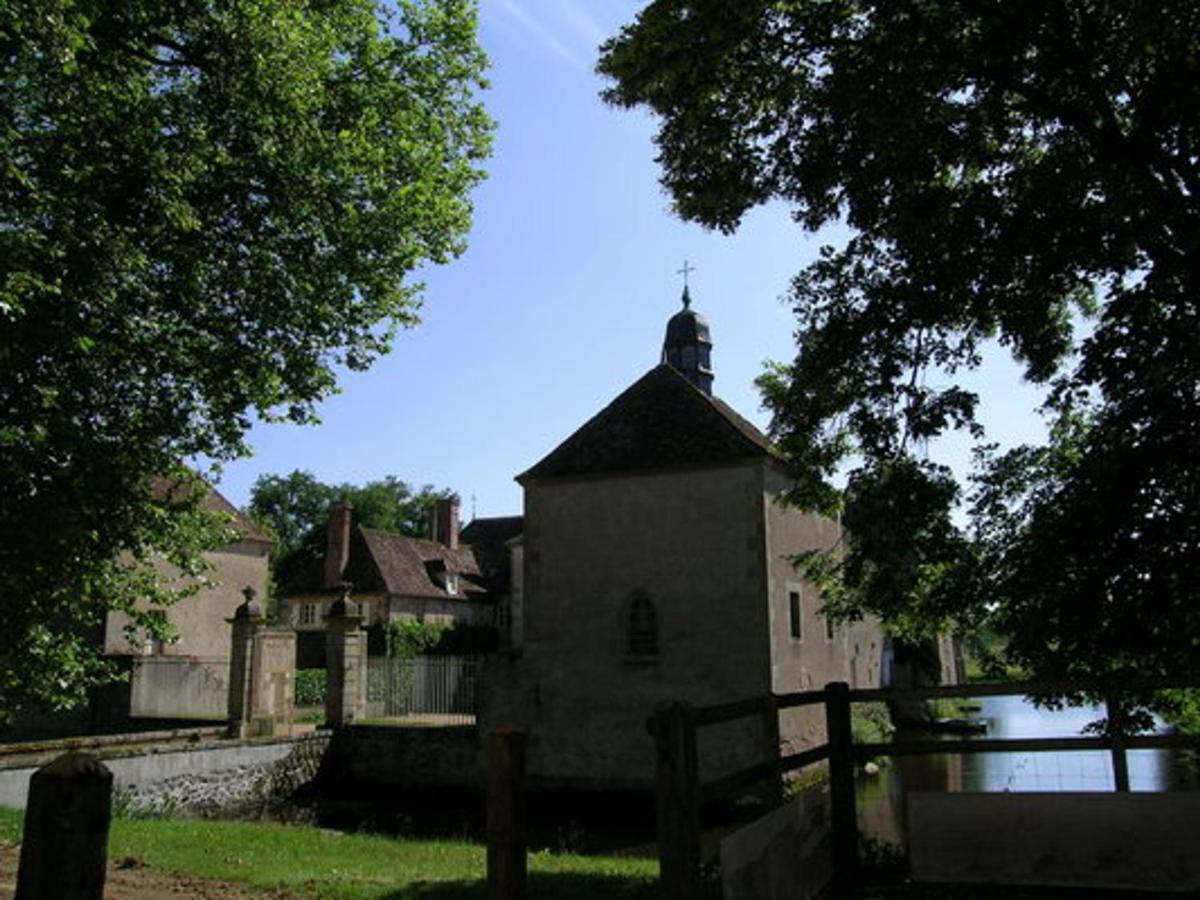 Bergerie Restauree Avec Cheminee, Jardin Clos, Animaux Acceptes - Fr-1-489-13 Sauvagny Exteriör bild