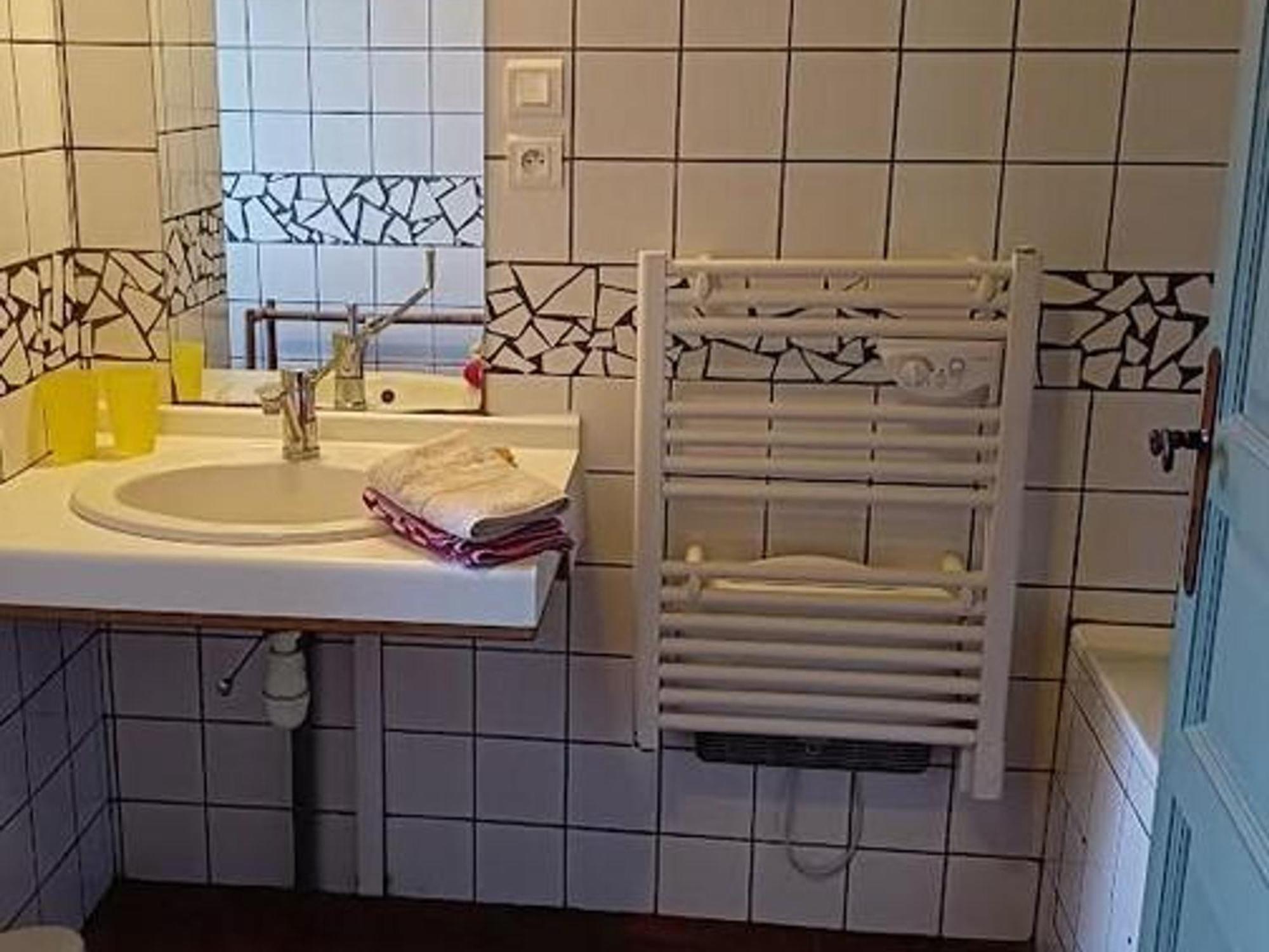Bergerie Restauree Avec Cheminee, Jardin Clos, Animaux Acceptes - Fr-1-489-13 Sauvagny Exteriör bild
